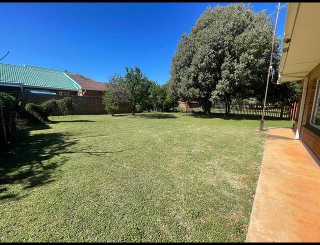 10 BEDROOM PROPERTY TO RENT IN BULT WEST